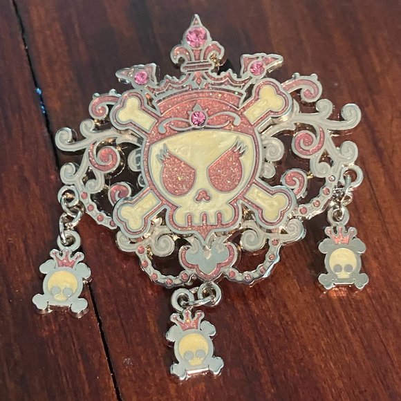 2006 Pirates of the Caribbean Pink Gem Pirate Princess Disney Parks Pin - Picture 1 of 4